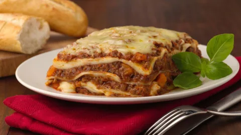 Lasanha a bolonhesa cremosa para um almoço especial 5 Lasanha a bolonhesa cremosa para um almoco especial