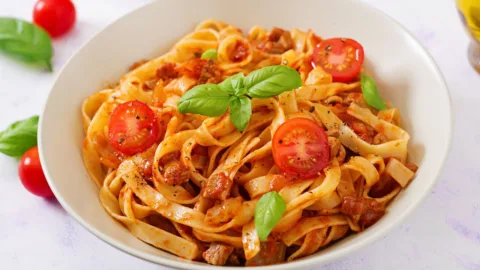 Receita simples de linguine com salmão para um almoço especial em família 9 linguine